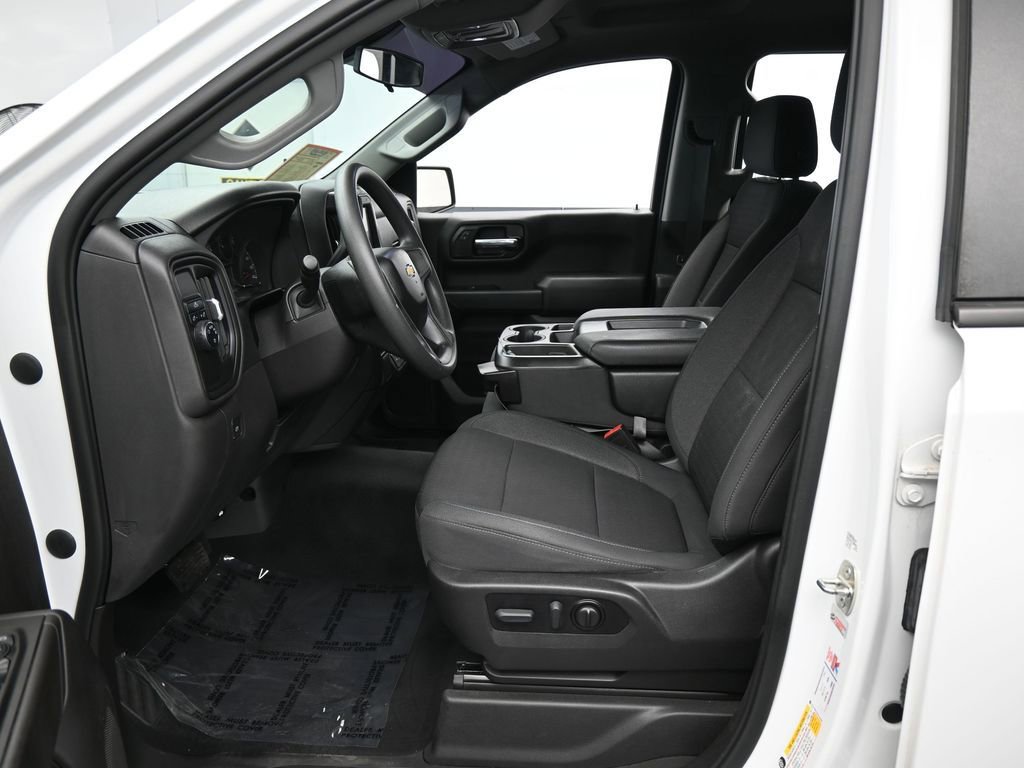 Used 2022 Chevrolet Silverado 1500 Custom w/ LPO, Blackout Package image 11