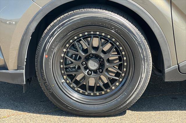 Certified 2021 Toyota C-HR LE image 29