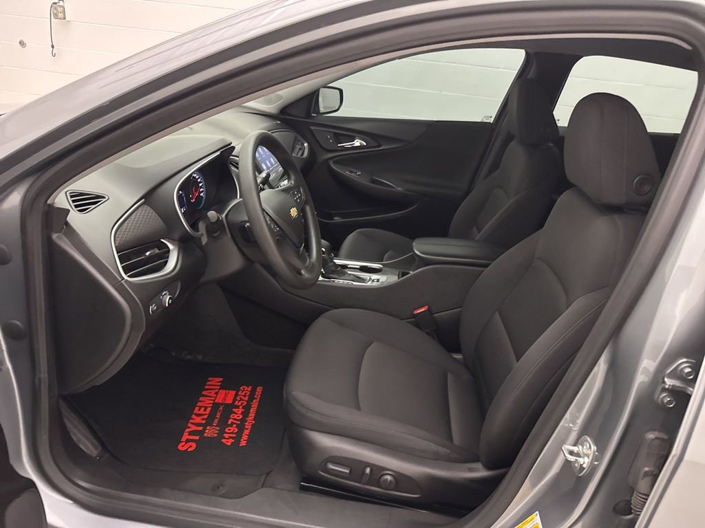 Used 2024 Chevrolet Malibu LT image 15