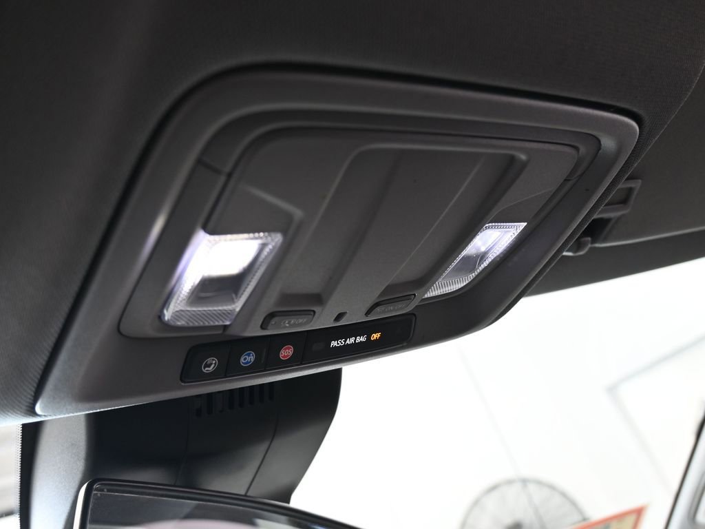 Used 2023 Chevrolet Silverado 1500 LT image 29