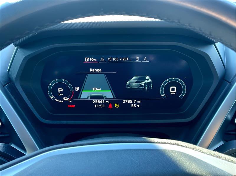 Used 2022 Audi Q4 e-tron Prestige image 15