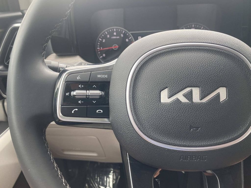 Used 2023 Kia Sorento EX FWD image 32