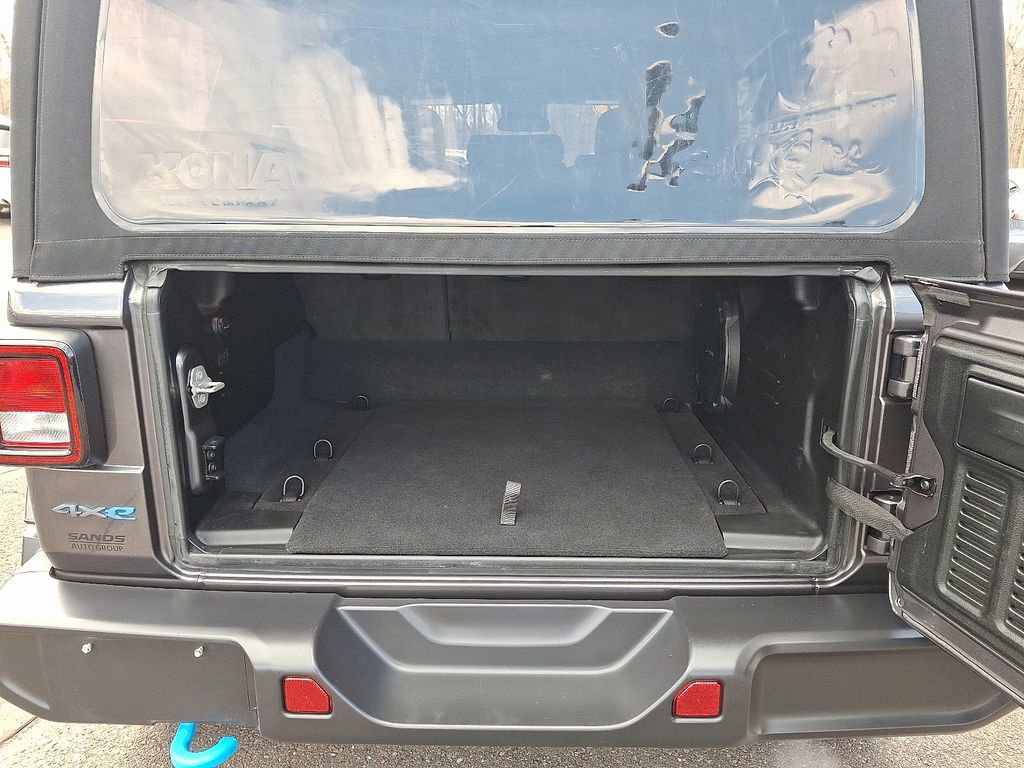 Used 2024 Jeep Wrangler Unlimited w/ Convenience Group image 32