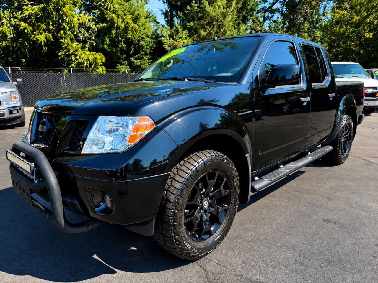 Used 2019 Nissan Frontier SV w/ Value Truck Package AWD/4WD image 1