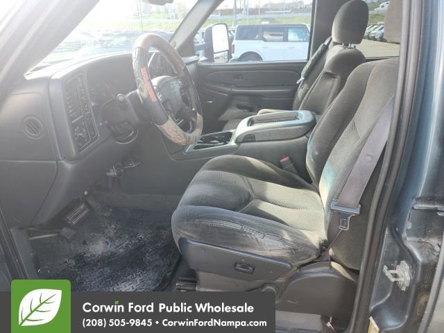 Used 2006 Chevrolet Silverado 3500 LT w/ Heavy-Duty Power Package image 20