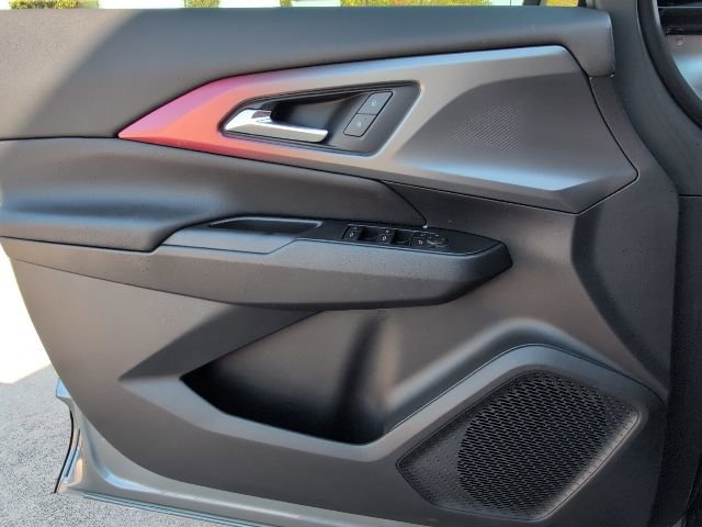 New 2026 Chevrolet Equinox EV RS FWD image 15