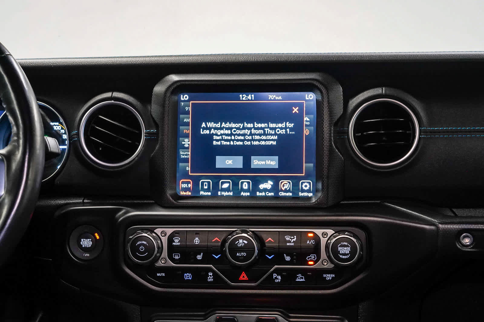 Used 2022 Jeep Wrangler Unlimited Rubicon 4xe w/ Cold Weather Group AWD/4WD image 14