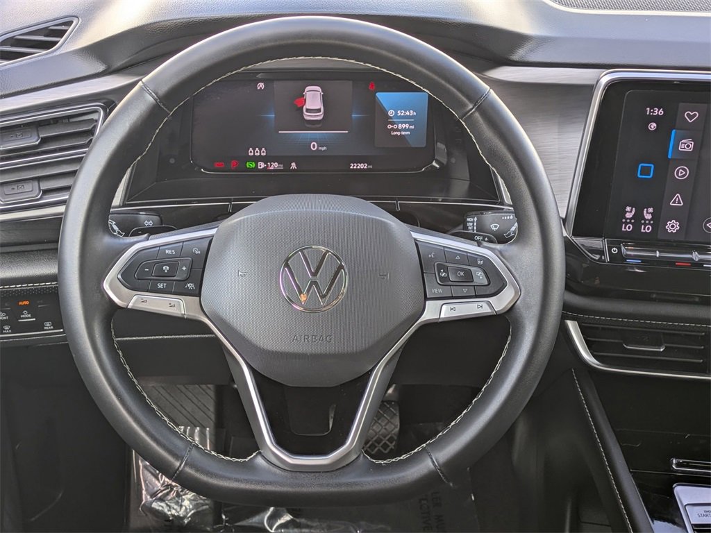 Used 2025 Volkswagen Atlas Cross Sport SE image 23