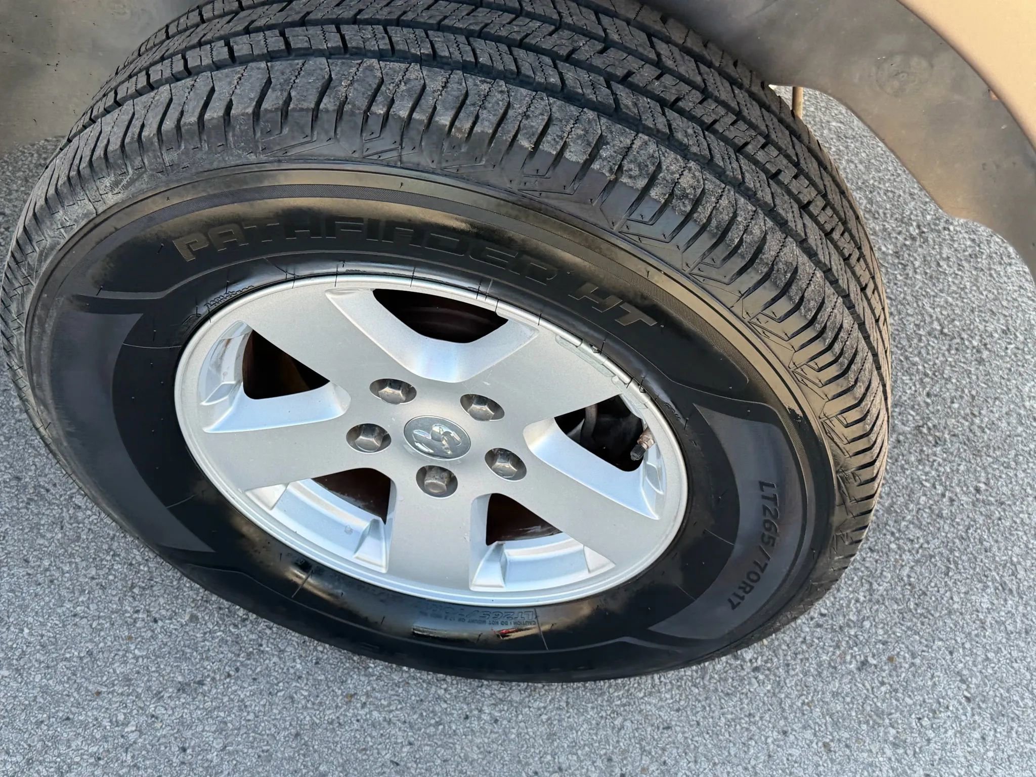 Used 2009 Dodge Ram 1500 Truck SLT image 22