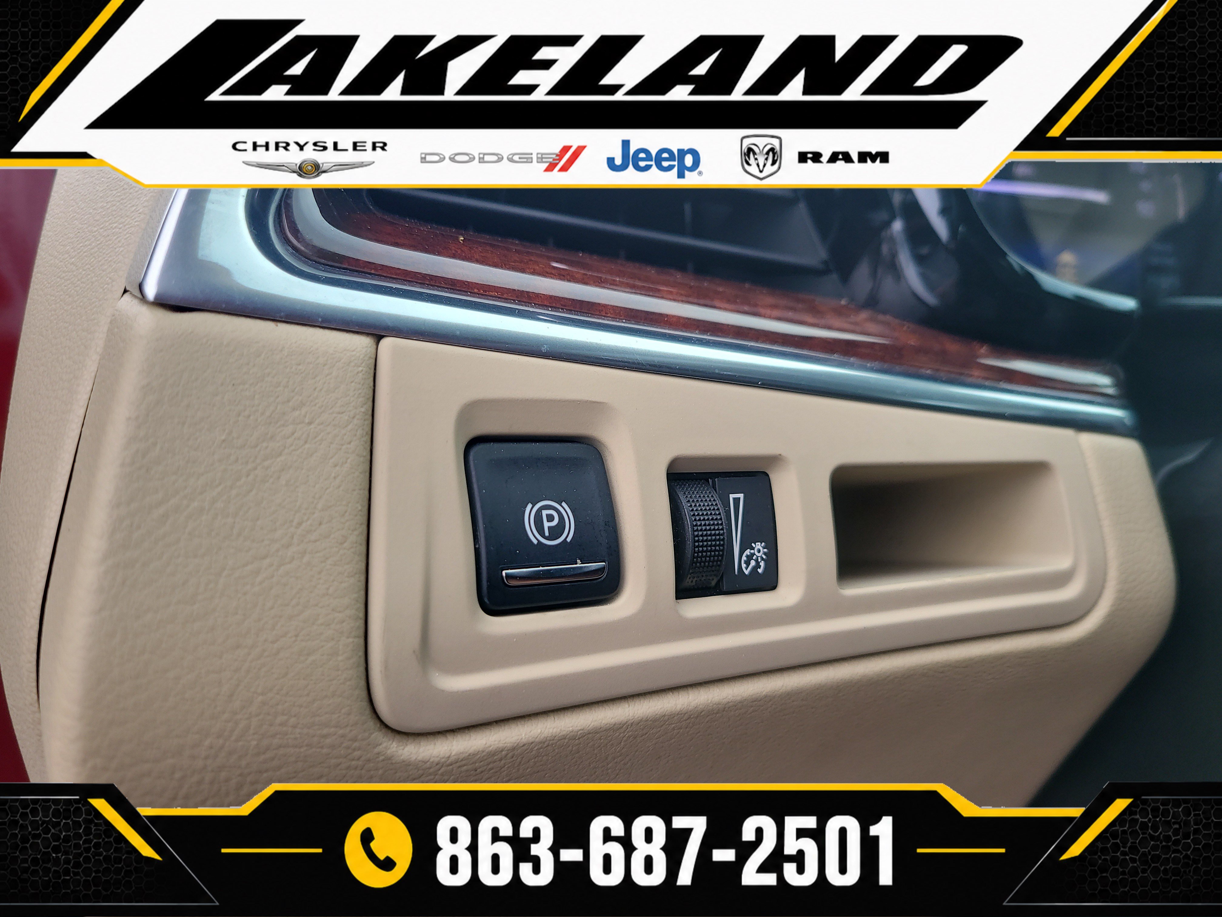 Used 2017 Cadillac XT5 Luxury w/ Driver Awareness Package FWD image 30
