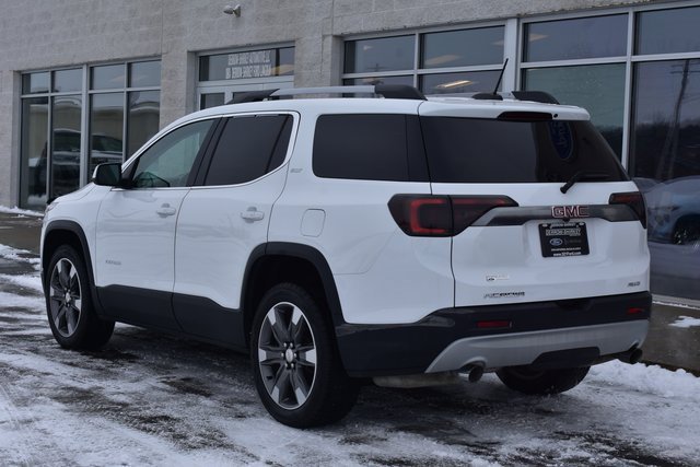 Used 2018 GMC Acadia SLT w/ LPO, Black Accent Package image 4