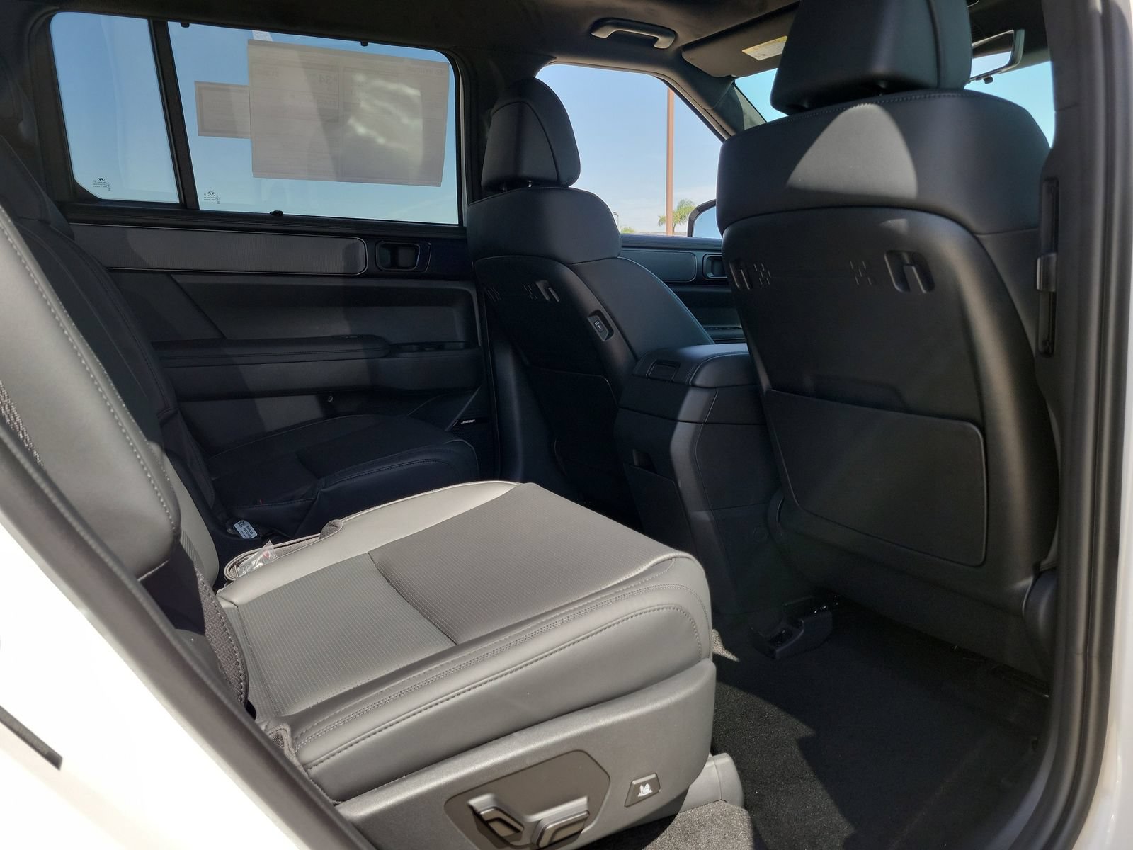 New 2026 Hyundai Santa Fe Calligraphy AWD/4WD image 18