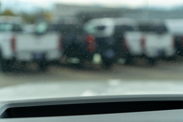 Used 2025 Ford F350 Platinum w/ FX4 Off-Road Package image 25