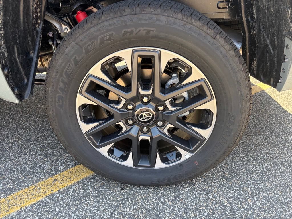 New 2026 Toyota Tundra Limited AWD/4WD image 31