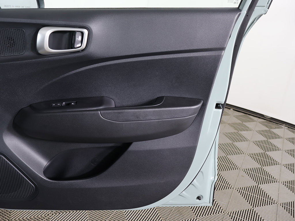 Certified 2026 Hyundai Venue SEL FWD image 21