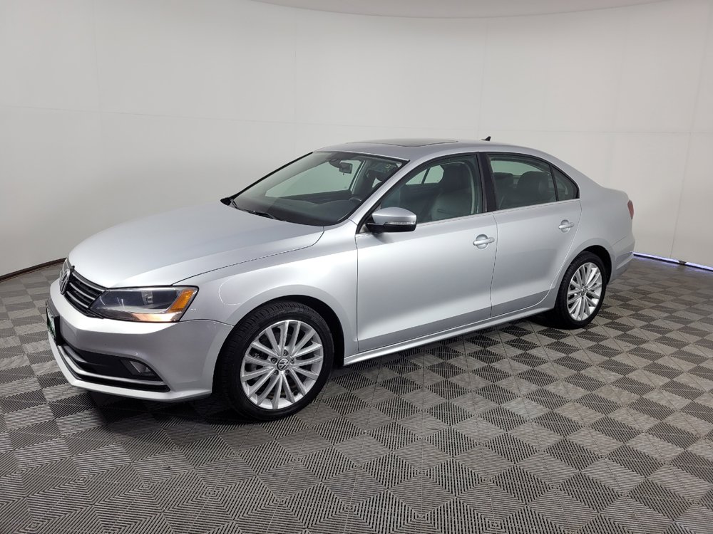 Used 2016 Volkswagen Jetta SEL FWD image 2