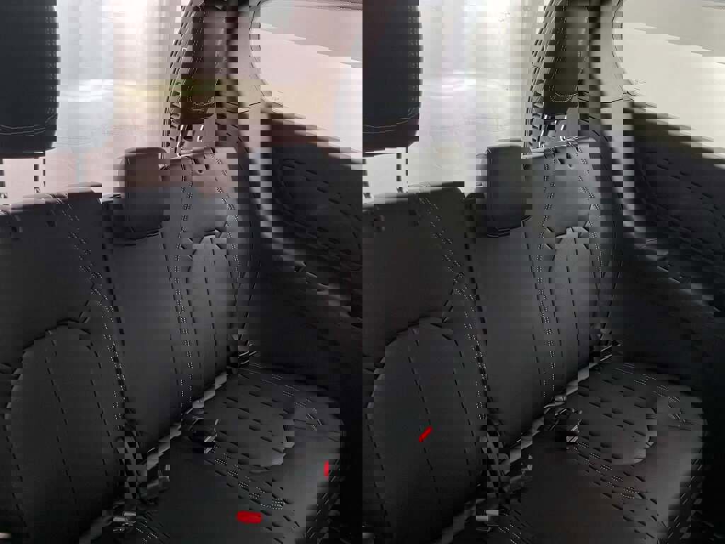 New 2026 Chrysler Pacifica Select image 38