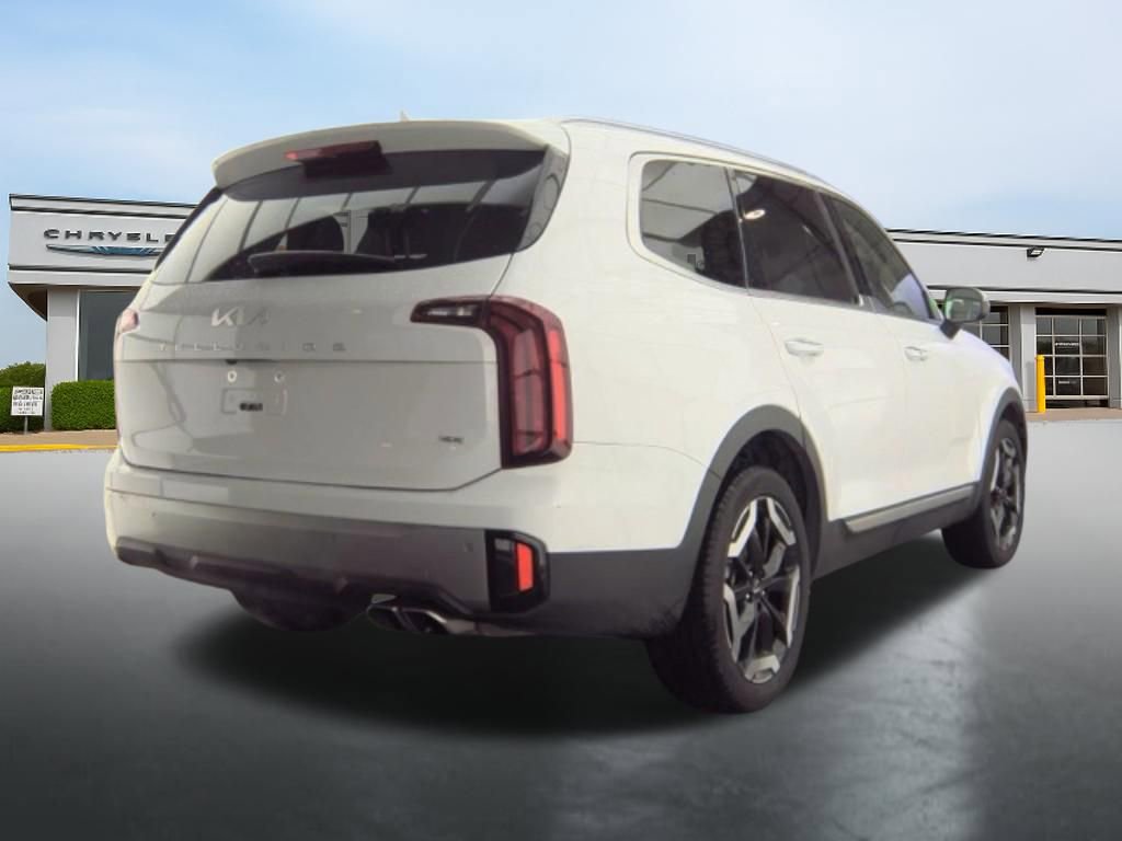 Used 2025 Kia Telluride S image 8