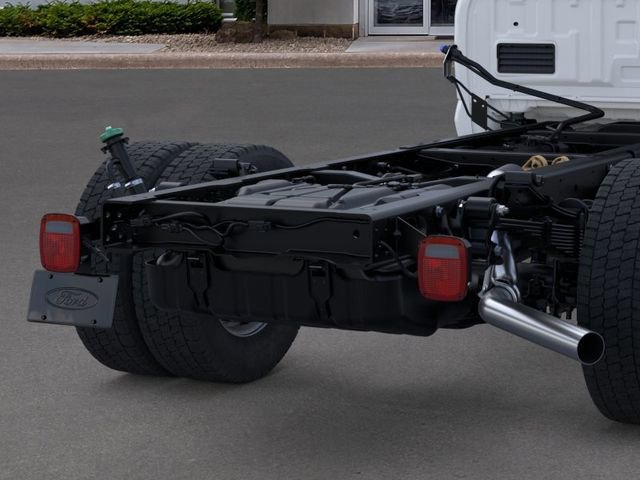 New 2026 Ford F550 4x4 Crew Cab image 21