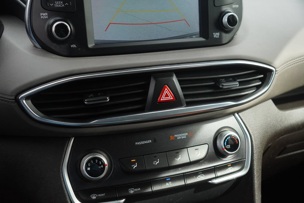 Used 2020 Hyundai Santa Fe SE FWD image 23