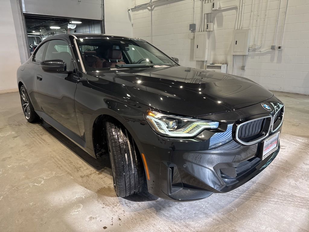 Used 2025 BMW 230i xDrive Coupe w/ Premium Package AWD/4WD image 3