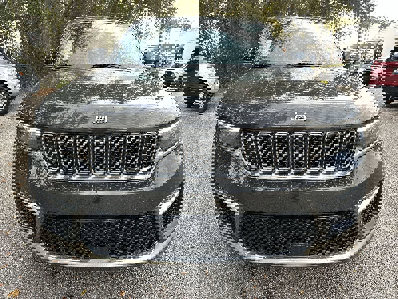 Used 2023 Jeep Grand Cherokee Summit w/ Luxury Tech Group V image 6