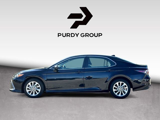 Used 2023 Toyota Camry LE FWD image 5