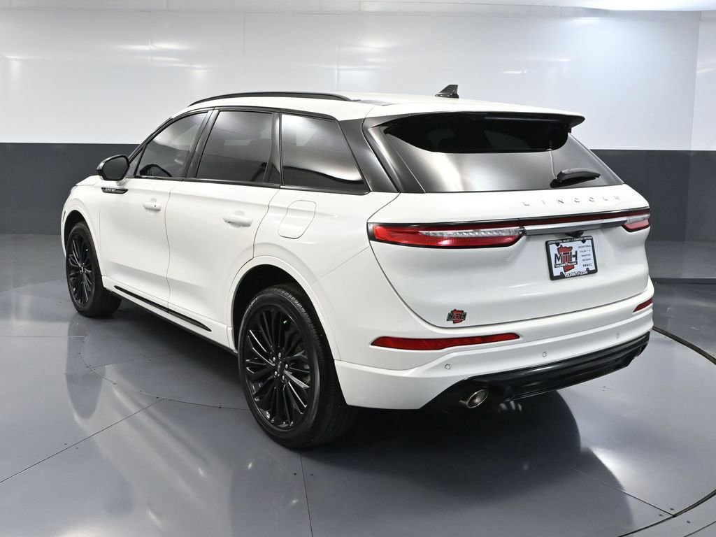 Used 2023 Lincoln Corsair Reserve w/ Jet Appearance Package AWD/4WD image 8