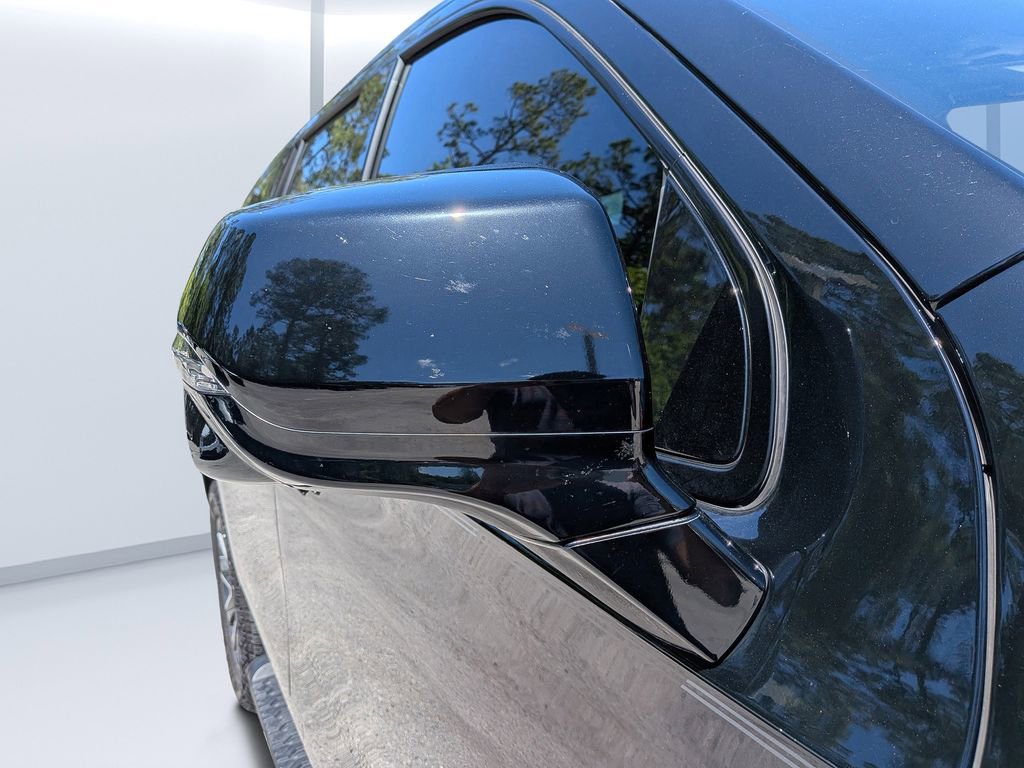 Used 2024 Chevrolet Tahoe Z71 w/ Luxury Package image 11