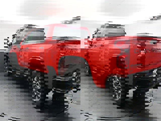 Used 2024 Chevrolet Silverado 2500 Custom w/ Custom Value Package image 11