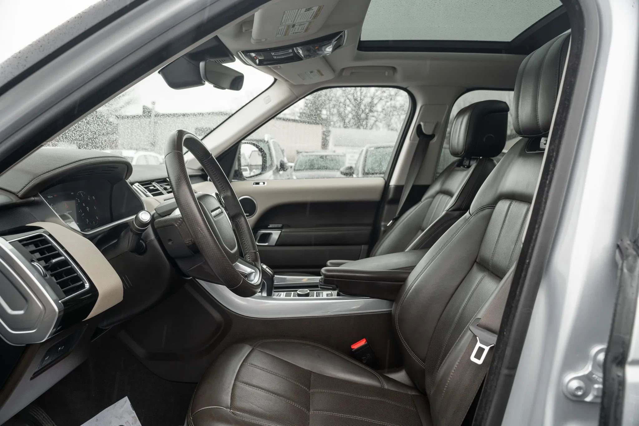 Used 2020 Land Rover Range Rover Sport HSE AWD/4WD image 7