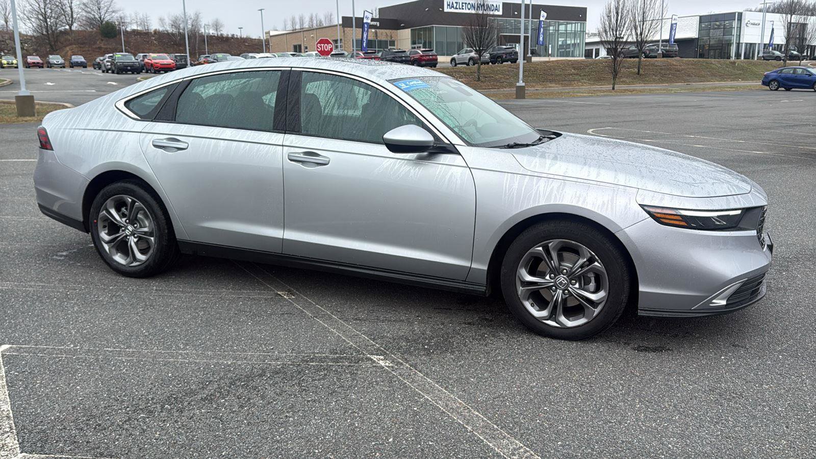 Used 2024 Honda Accord EX image 3