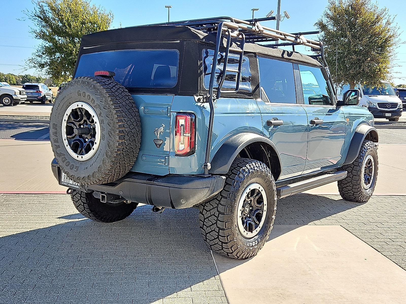 Used 2021 Ford Bronco Badlands image 3