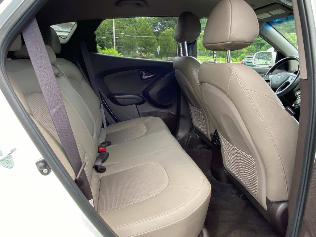 Used 2015 Hyundai Tucson SE image 6