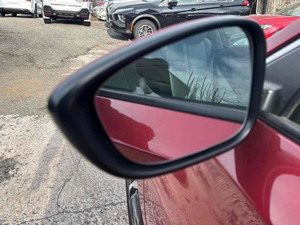 Used 2021 Honda Accord EX image 26