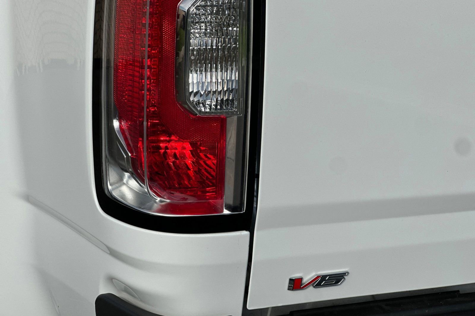 Used 2022 GMC Canyon Elevation w/ Elevation Premium Package image 26