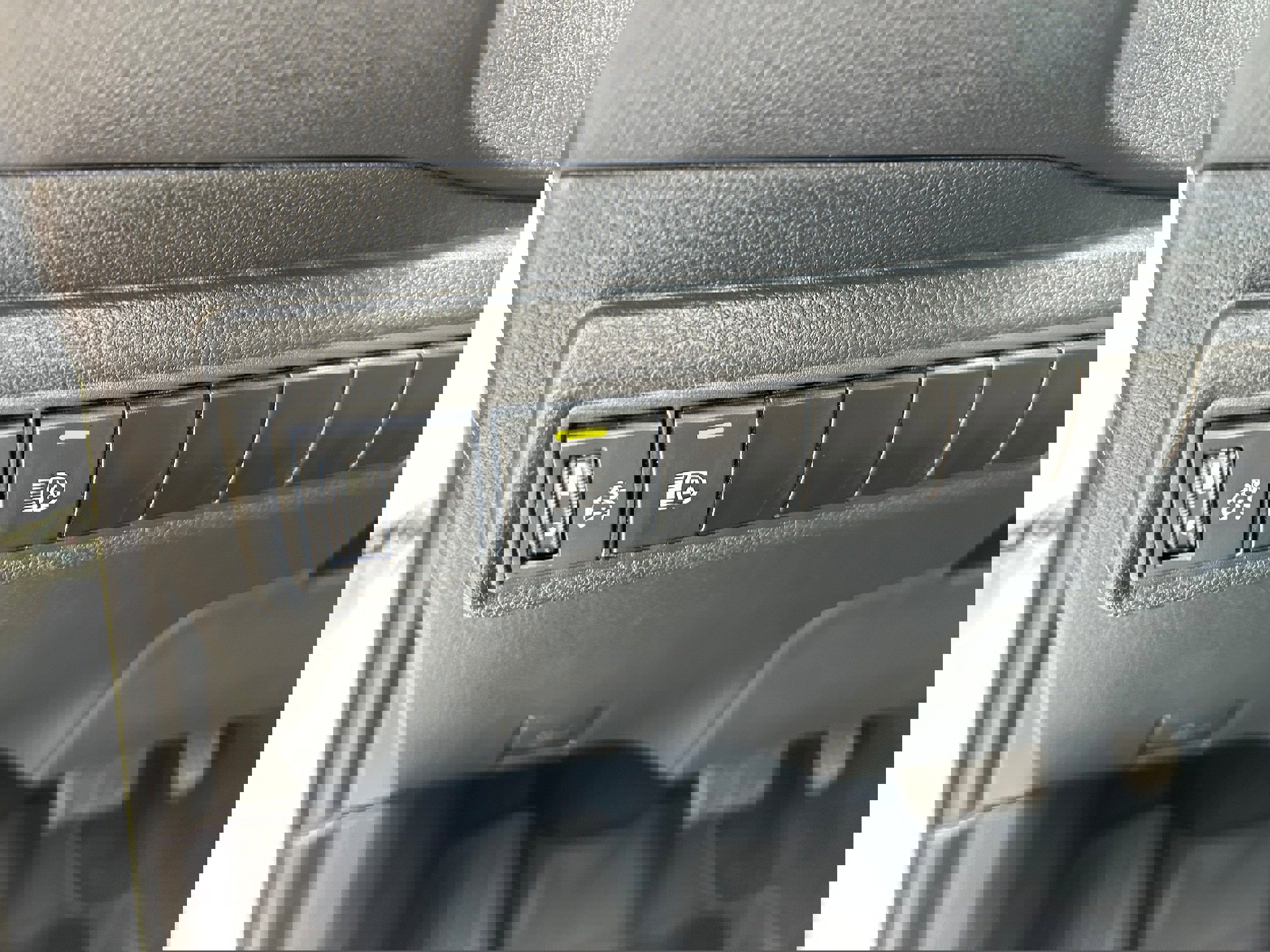 Used 2024 Toyota Corolla LE image 15