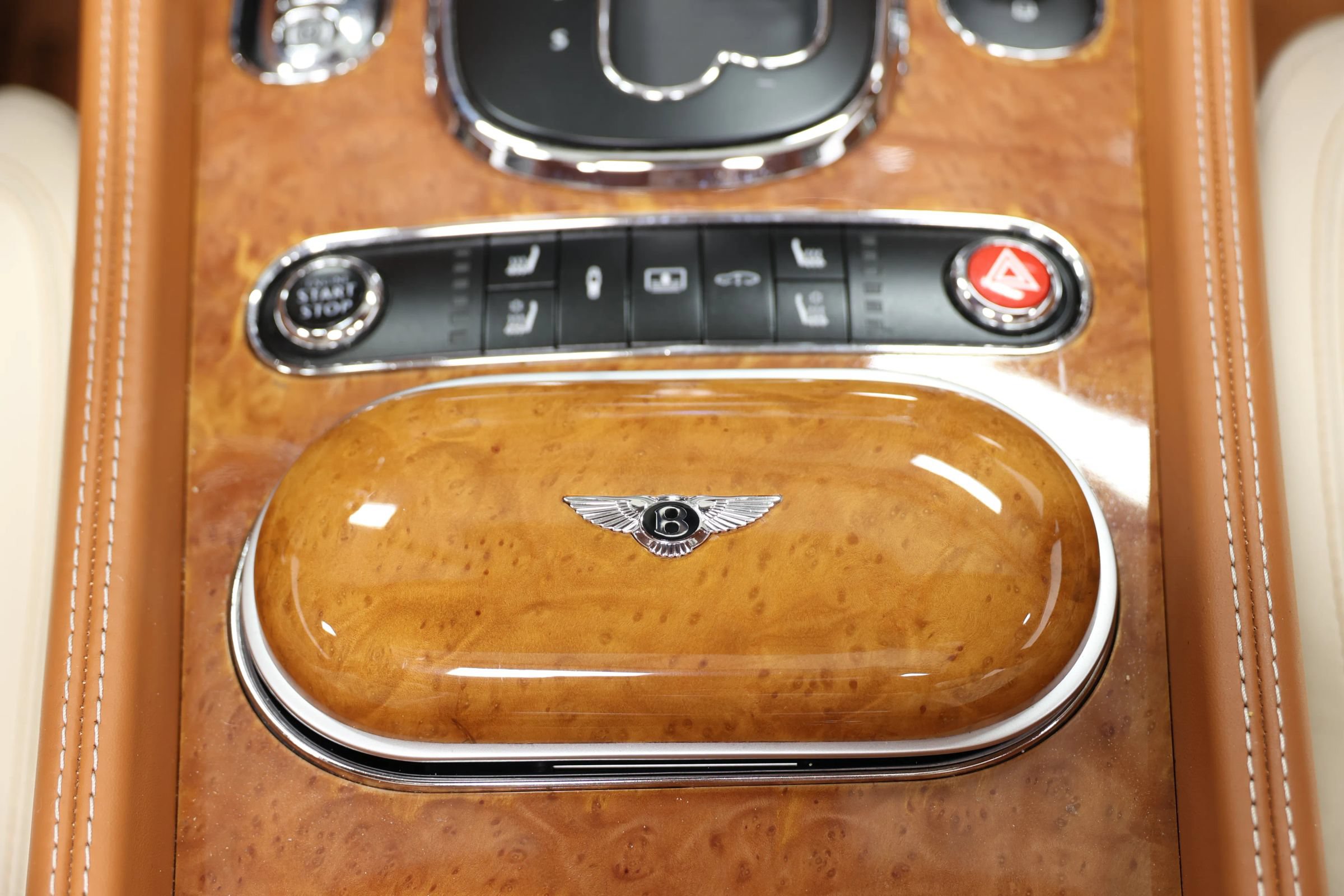 Used 2018 Bentley Flying Spur V8 AWD/4WD image 43