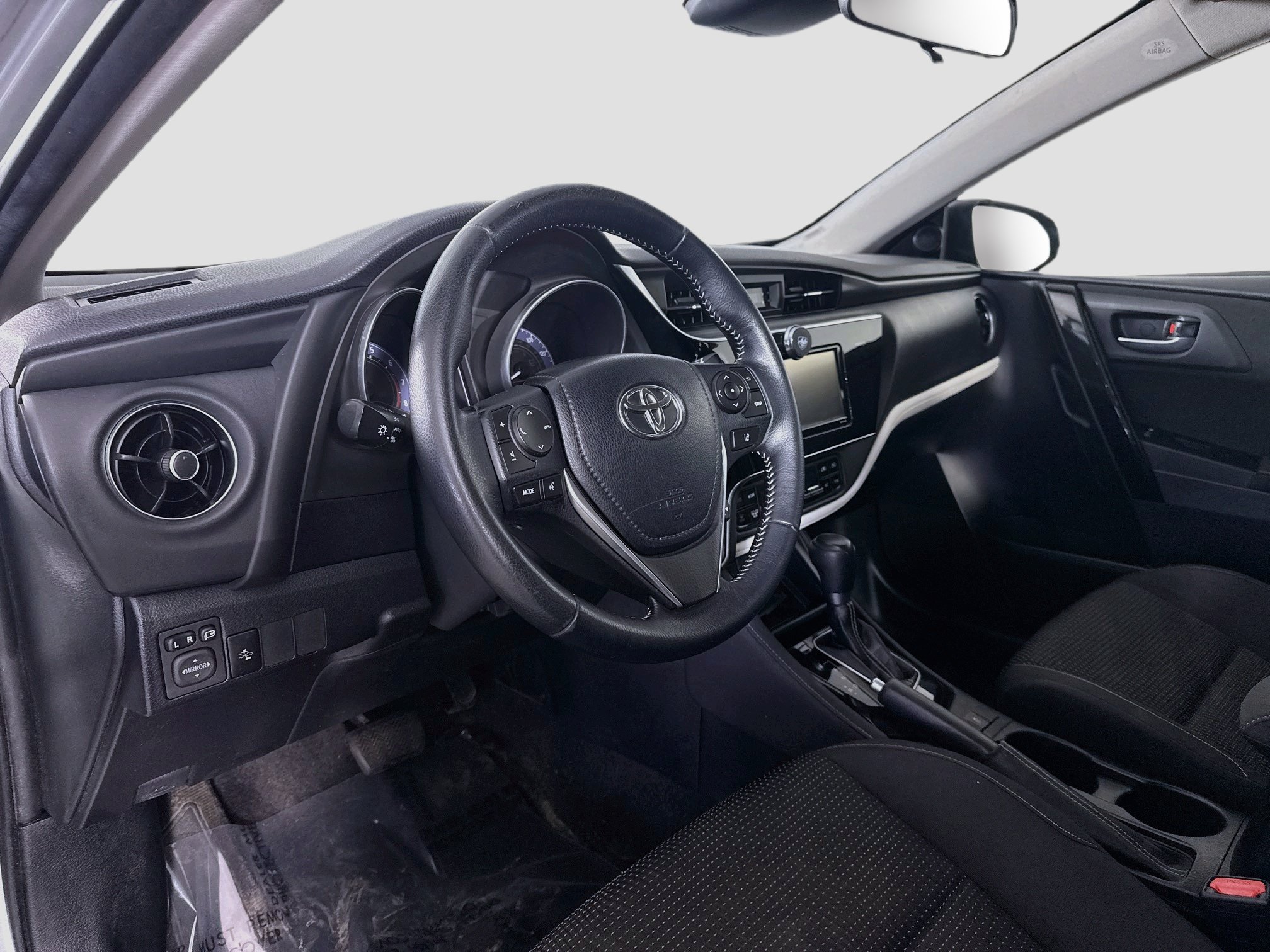Used 2018 Toyota Corolla iM w/ All-Weather Mat Package FWD image 23