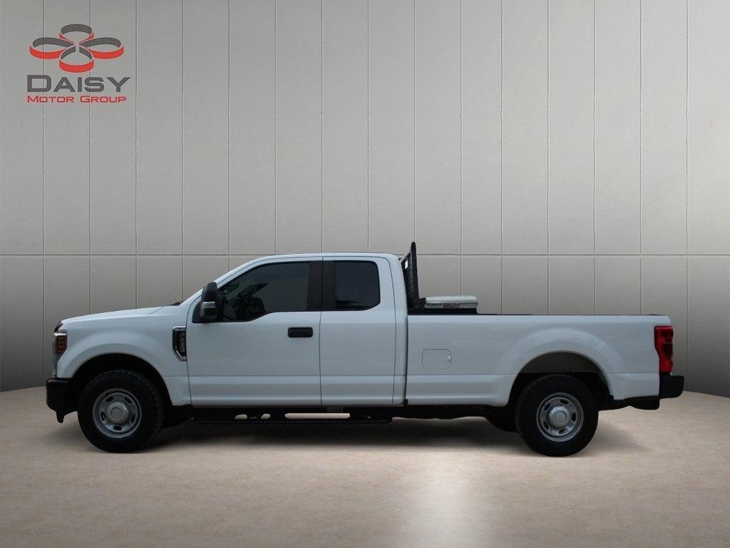 Used 2019 Ford F250 XL w/ Power Equipment Group RWD image 8
