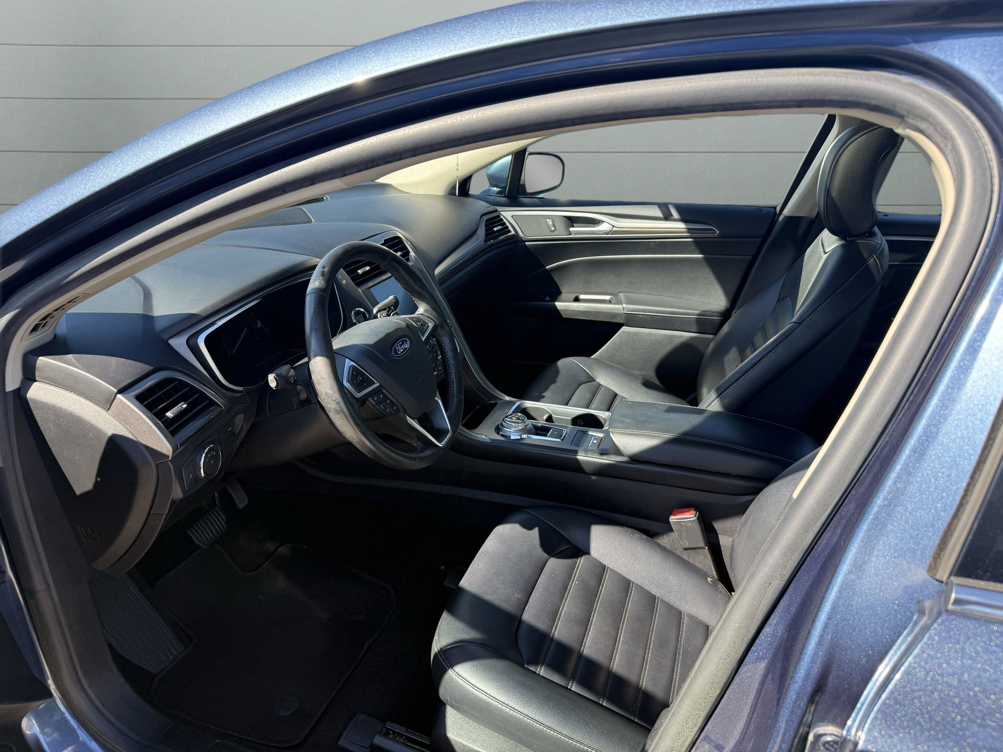Used 2019 Ford Fusion SEL FWD image 8