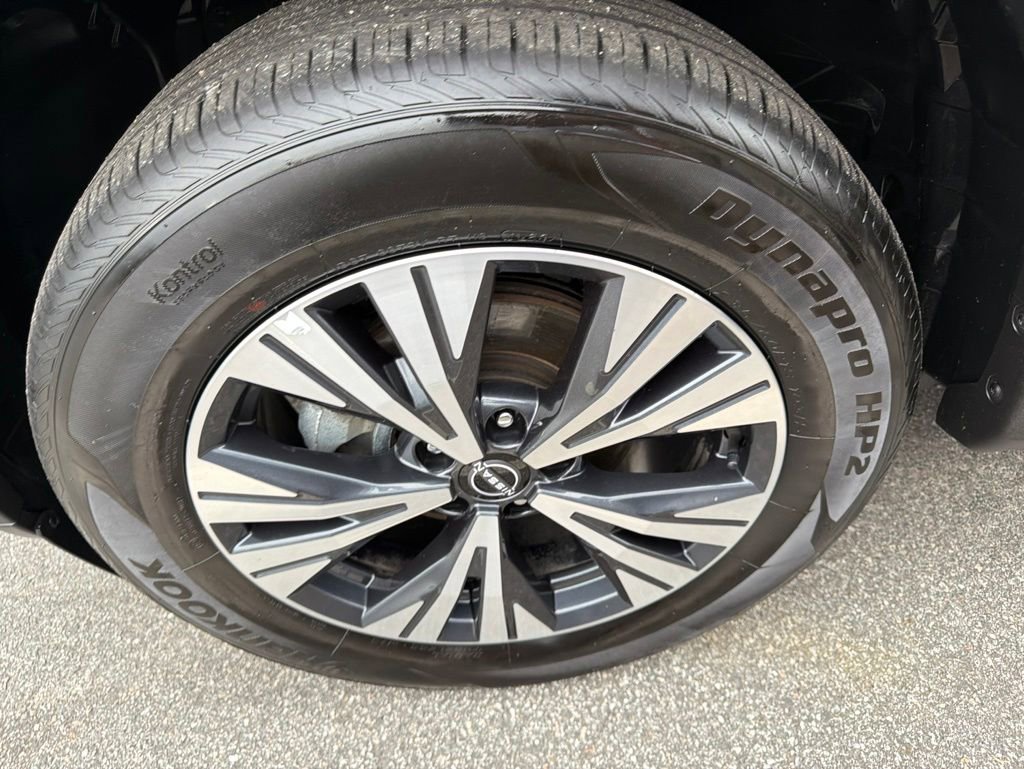 Used 2023 Nissan Rogue SV AWD/4WD image 17