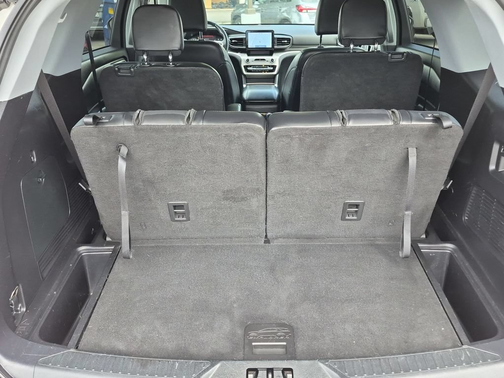 Used 2021 Ford Explorer XLT w/ Equipment Group 202A AWD/4WD image 6