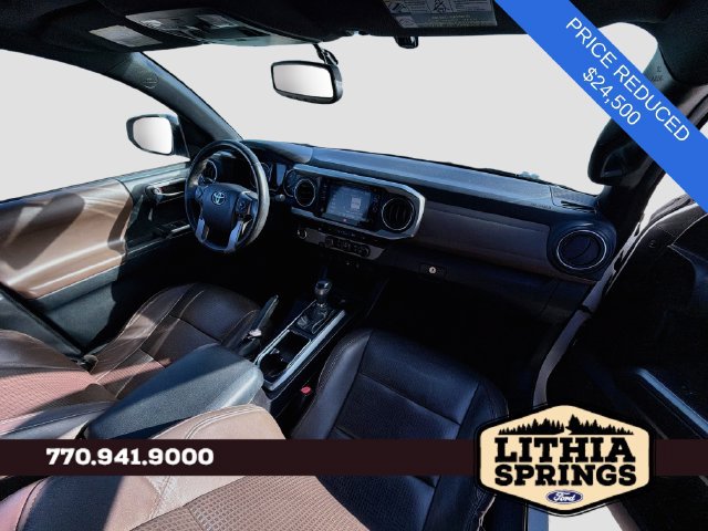 Used 2016 Toyota Tacoma Limited w/ Towing Package RWD image 13