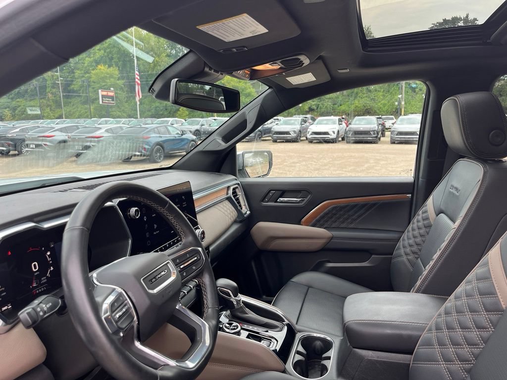 Used 2023 GMC Canyon Denali AWD/4WD image 18