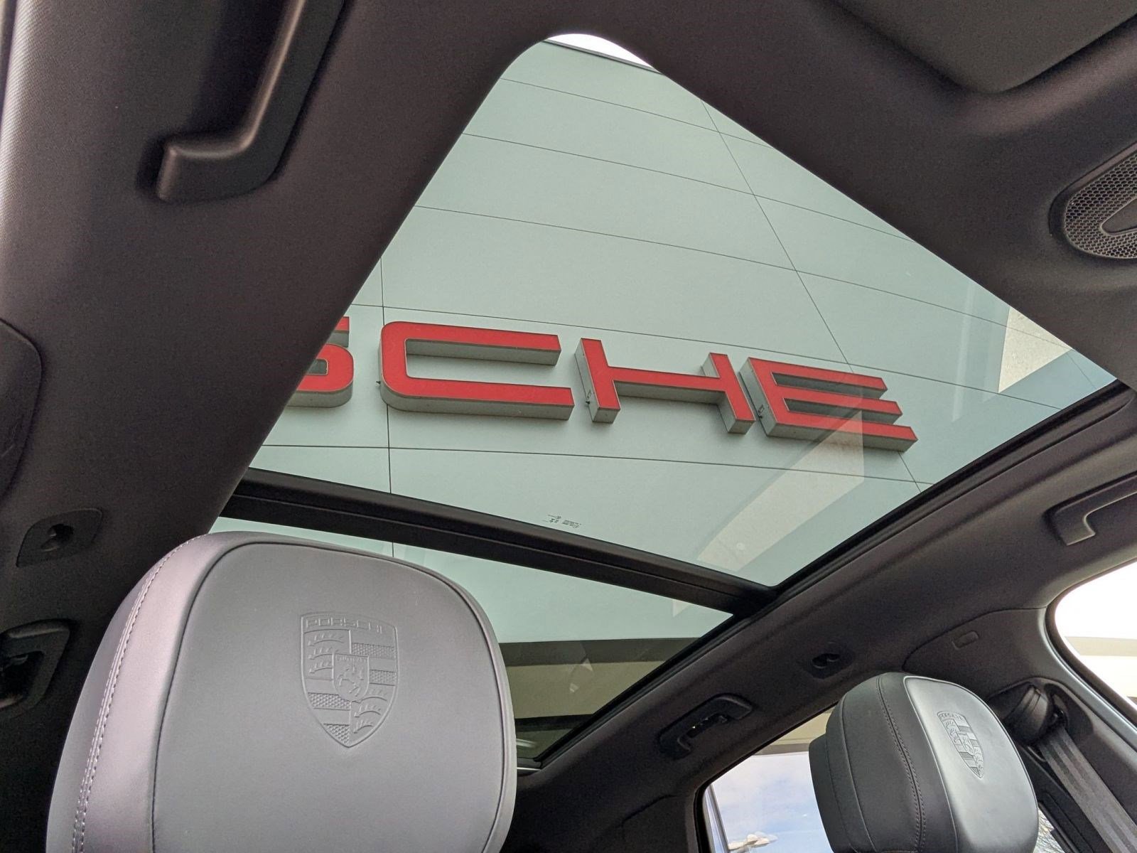 New 2026 Porsche Cayenne image 26