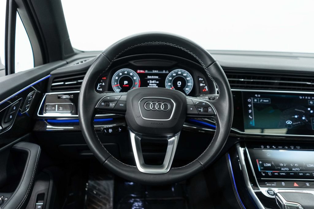 Used 2025 Audi Q7 3.0T Prestige AWD/4WD image 19