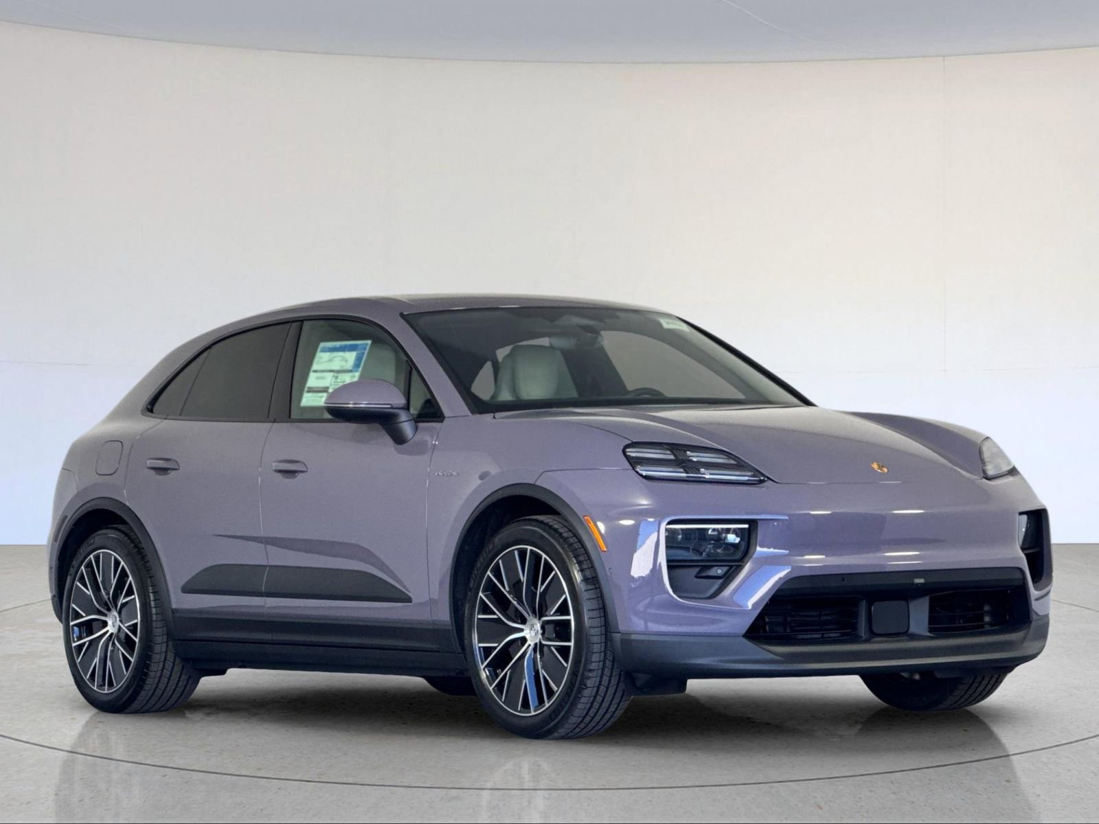New 2026 Porsche Macan 4 Electric image 10
