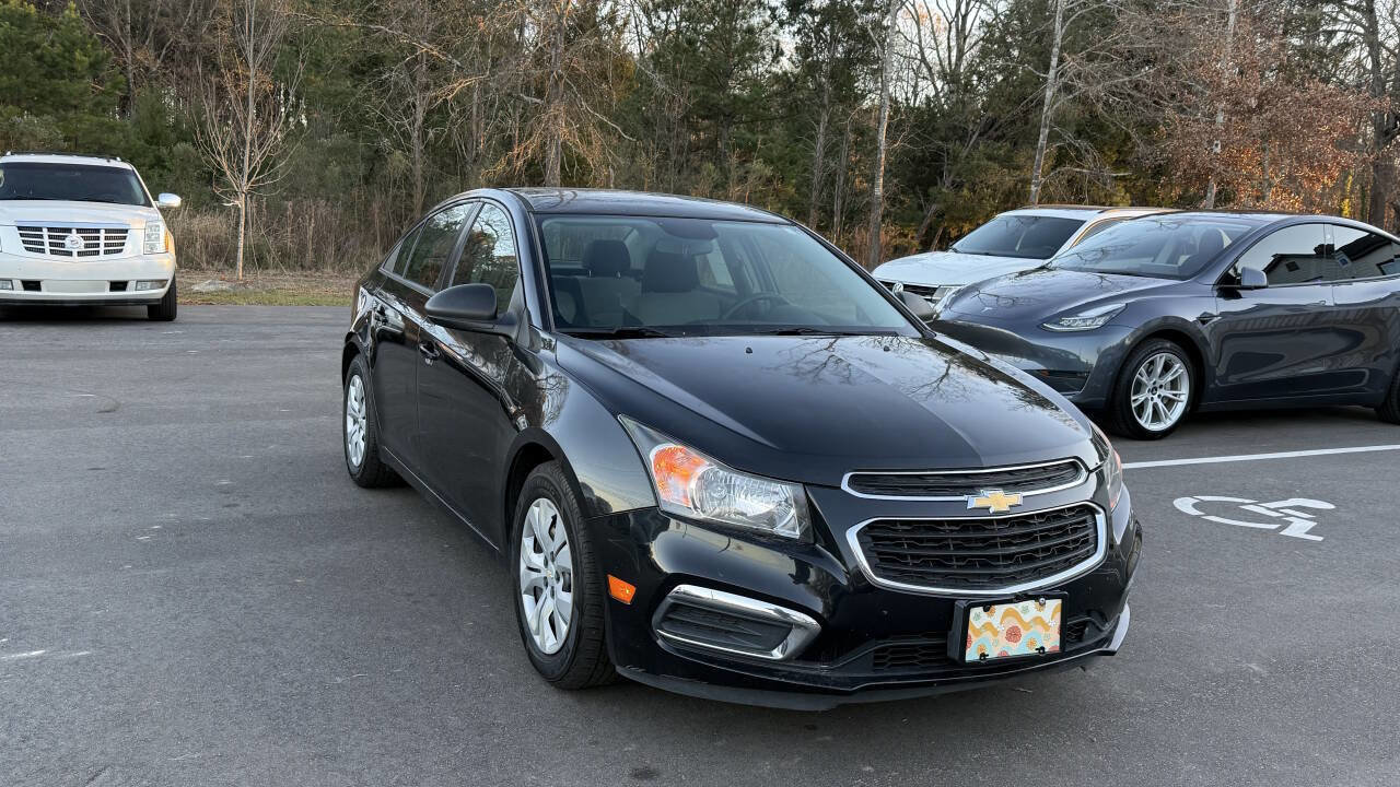 Used 2016 Chevrolet Cruze LS image 1