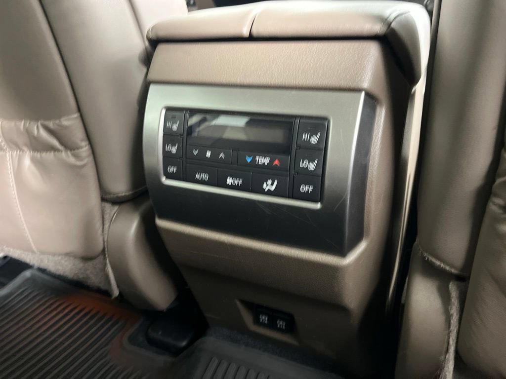 Used 2023 Lexus GX 460 Premium w/ Premium Package AWD/4WD image 9
